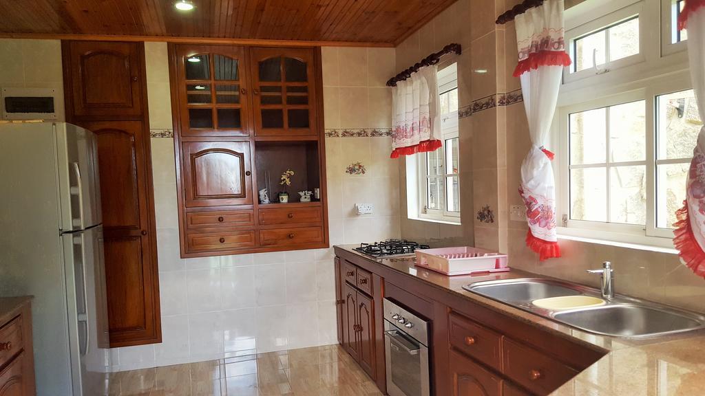شقة Hibiscus House Seychelles Self Catering فيكتوريا المظهر الخارجي الصورة