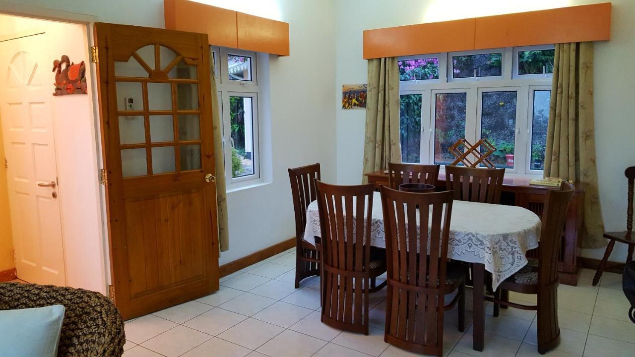 شقة Hibiscus House Seychelles Self Catering فيكتوريا المظهر الخارجي الصورة