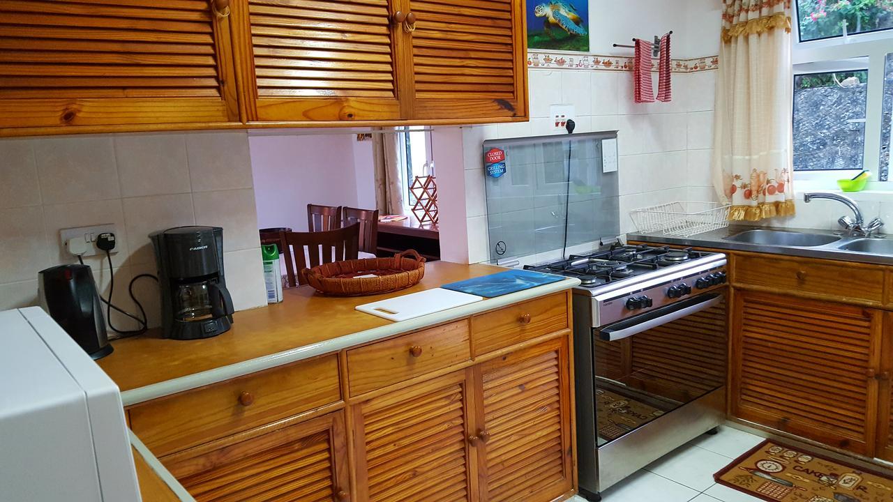 شقة Hibiscus House Seychelles Self Catering فيكتوريا المظهر الخارجي الصورة